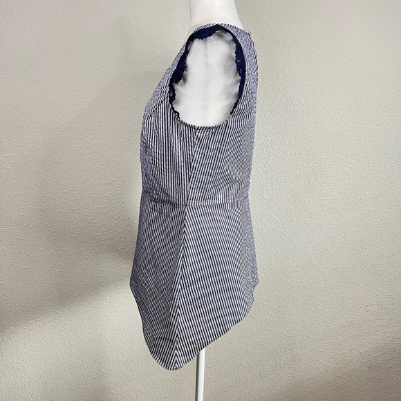 Cabi Lace Flutter Top Women's S Navy Stripe Seersucker Hi-Lo Hem Stretch #5727 - Picture 3 of 7